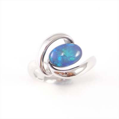 Sample with opal on top