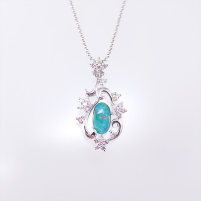 Sample with opal on top